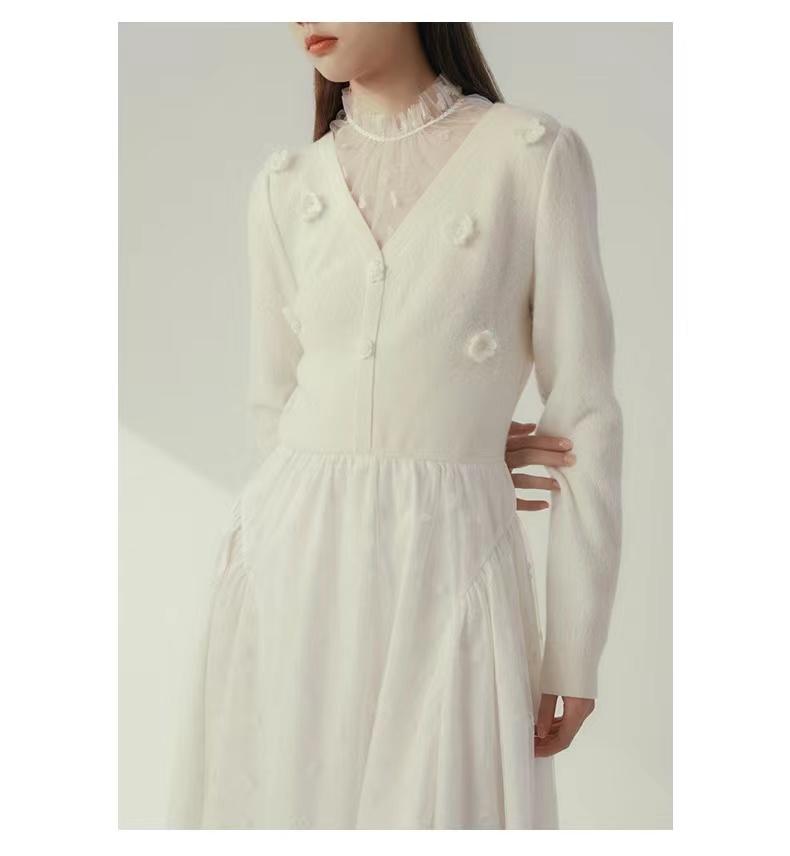 班晓雪春季柔软亲肤纯羊毛手工钩花拼接收腰连衣裙