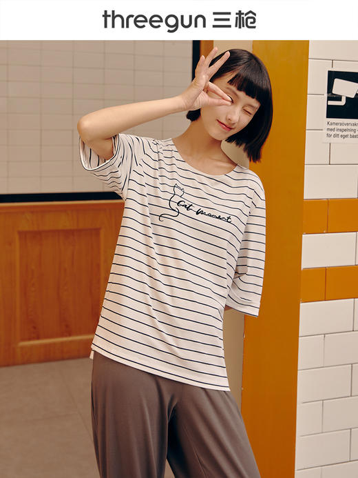 Threegun三枪 【爽滑密棉】彩条圆领女士中袖上衣打底衫-23756A011 商品图0