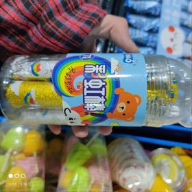 雪兔。彩虹棒。