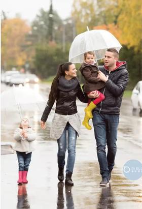 秒杀 | 佩奇同款，这么轻巧舒适的儿童雨靴，真找不出第二双～ 