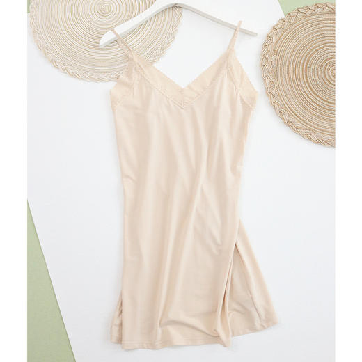 TG-TG03S187 真丝莫代尔吊带裙 蕾丝V领桑蚕丝宽松打底裙睡裙弹力长款 商品图4