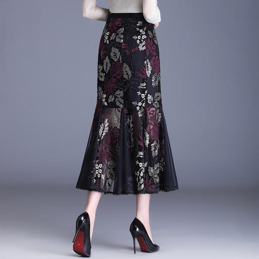 鱼尾网纱重工刺绣包臀半身裙女2022春季新款高腰气质一步中长裙 TY6811 商品图2