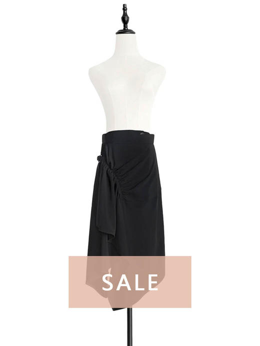 TYNVIE 抽褶设计不对称裙摆半裙-黑色 商品图0