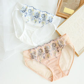 TG-TG01S105真丝刺绣女内裤 中腰无痕蕾丝性感桑蚕丝三角裤包臀透气短裤