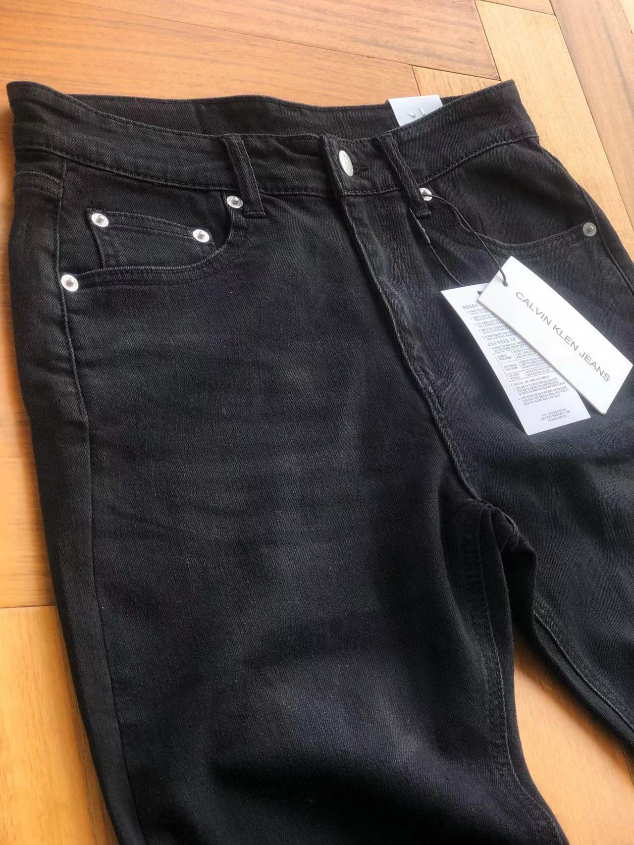 c家男装黑色楔形版刺绣logo宽松牛仔裤