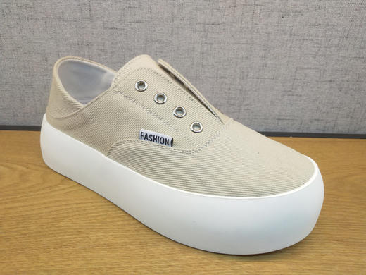 豪行2021春夏新款时尚学生帆布鞋21132015正品女生增高款松糕潮鞋 商品图1