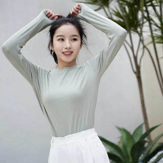 【优衣库代工厂  入秋必备的纯色T恤】升级款HALVIN DIARY纯棉长袖T恤 设计师联合打造 莫兰蒂色系 纯正新疆棉 商品图2