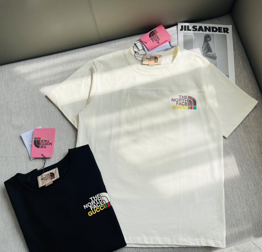 点此购买 北面古驰联名后背方框山水男女t恤 ll 214608