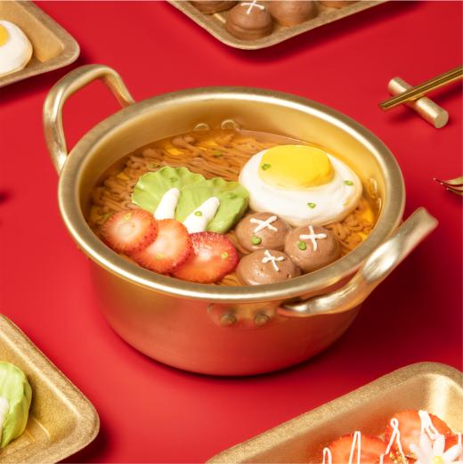 开锅啦!首创奶茶火锅蛋糕（锅里配菜都能吃，配金勺子 + 一套铁锅，4人食用） 商品图0