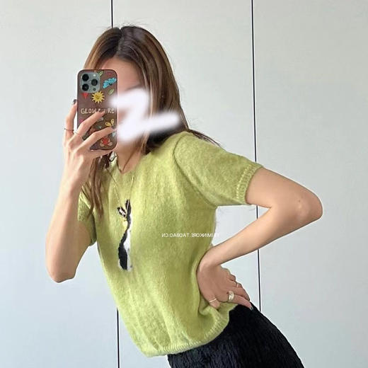 【夏季圆领半袖毛衣T恤】绿色小兔子提花短袖毛衣女春季新款设计感泡泡袖甜辣针织上衣 商品图1