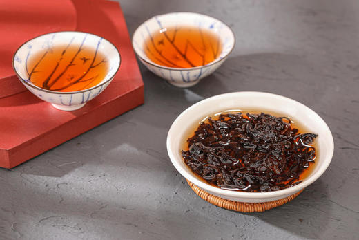 天下为公古树普洱熟茶饼2018年老茶饼（7饼礼盒装） 商品图8