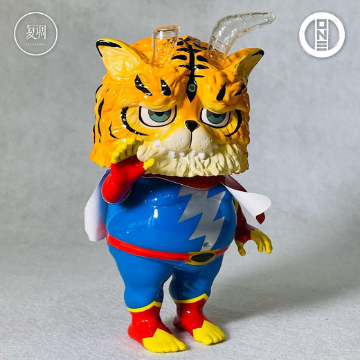 现货 壹工坊 虎虎生威 老虎 搪胶 潮玩 摆件 设计师限定 商品图2