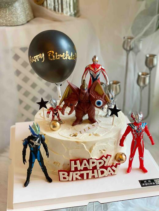 私人订制奥特曼蛋糕，图片全部为定制后成品展示，没有完全重复的两款，下单前可私信客服 商品图8