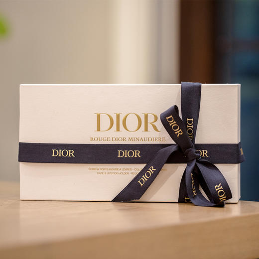 宜样 美妆/护肤   Dior迪奥传奇蒙田口红套包（含4色口红3.5gx4支） 商品图3