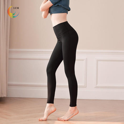 LUM99115露檬轻薄裸感瑜伽高腰九分裤 商品图3