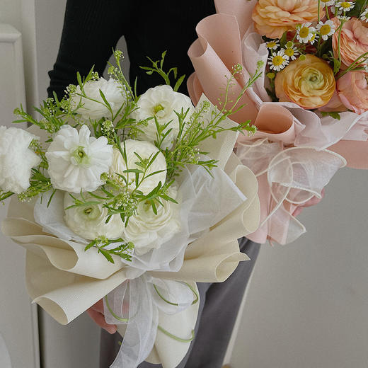  不负春光 · 花束 配提袋 商品图1