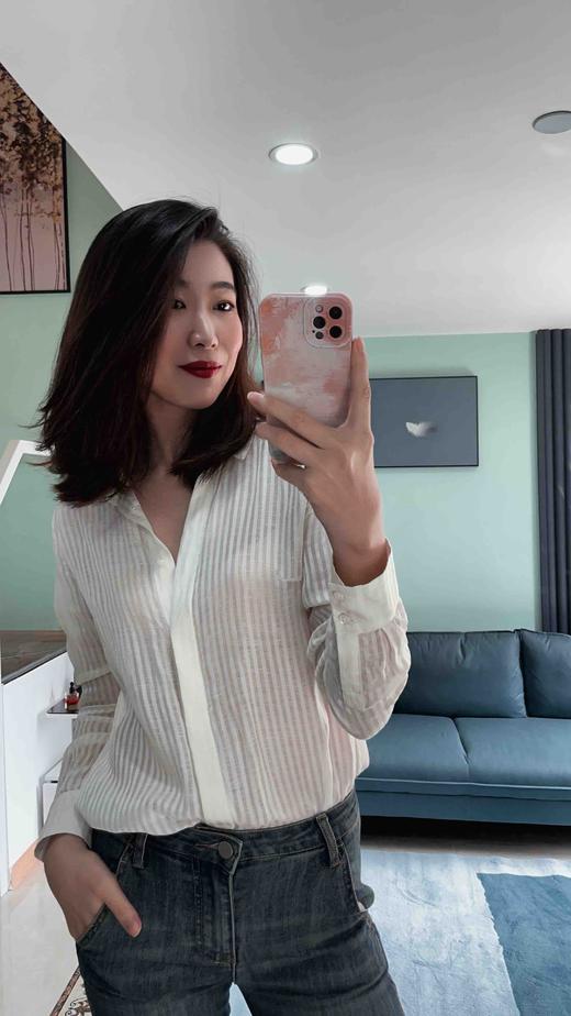 3925 “潇洒小姐”的高级丝麻白衬衫 蕴含低调的光泽感 简约却不简单（四季可穿）颈袖添香 商品图1