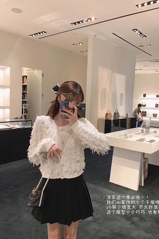 【金蘑菇菇 tasseltassel流苏香香】轻奢甜味女孩流苏设计感上衣 商品图5