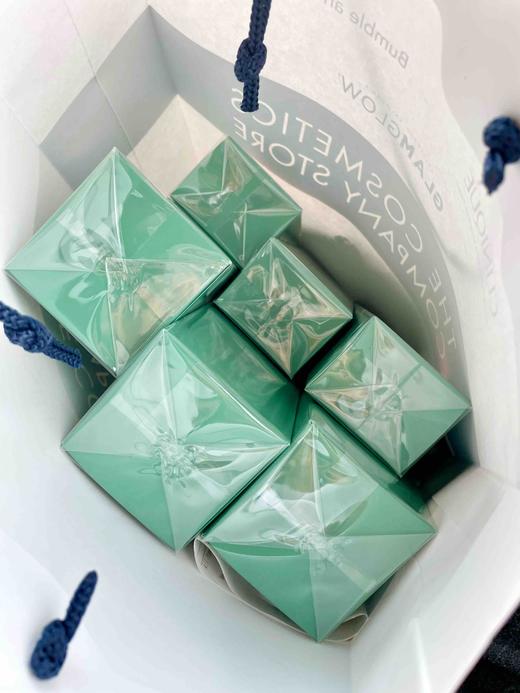 国现‼️巨折 ￥780/瓶 抢抢抢‼️自用款推荐👍秒杀一切精华水😍海蓝之谜Lamer 精粹水💦150ml 商品图1