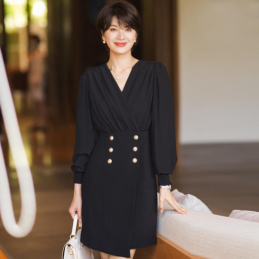 黑色连衣裙女春装新款高端气质轻熟风法式长袖收腰v领a字裙 商品图0