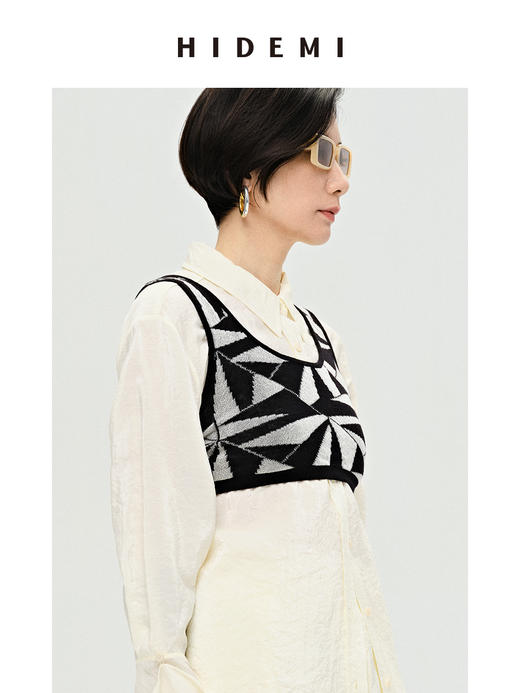 HIDEMI 黑白几何简约设计感针织短背心 商品图4