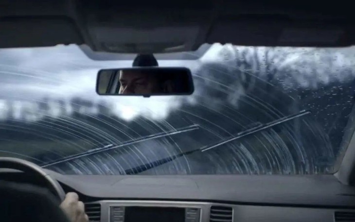 老司机解读：汽车玻璃水能用水来替代吗？