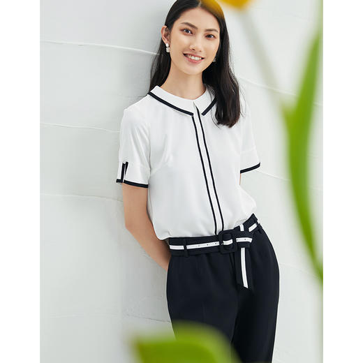 EITIE爱特爱夏季新款气质通勤撞色百搭直筒翻领短袖衬衫上衣B2209902 商品图2