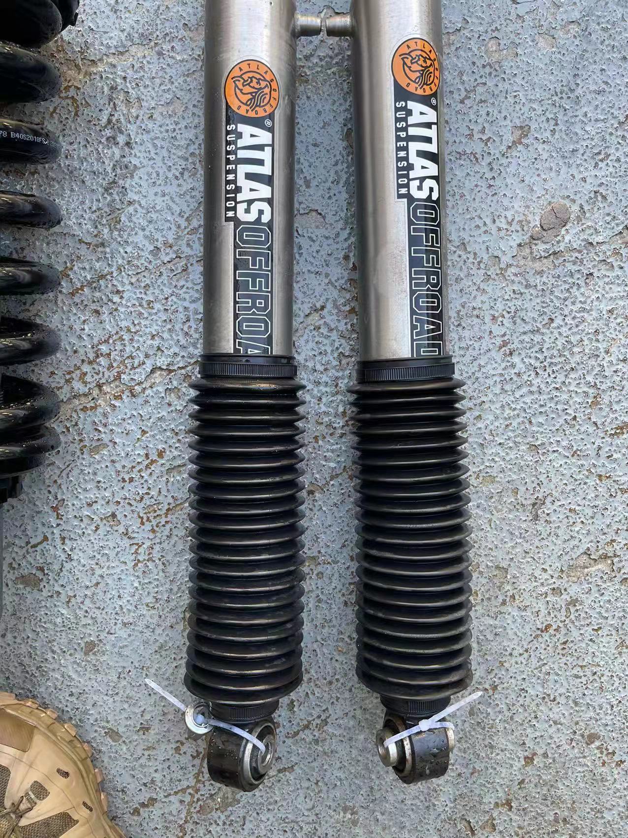 描述:因车辆出售,转让阿特拉斯减震一套,装车500公里,无深度越野,拆