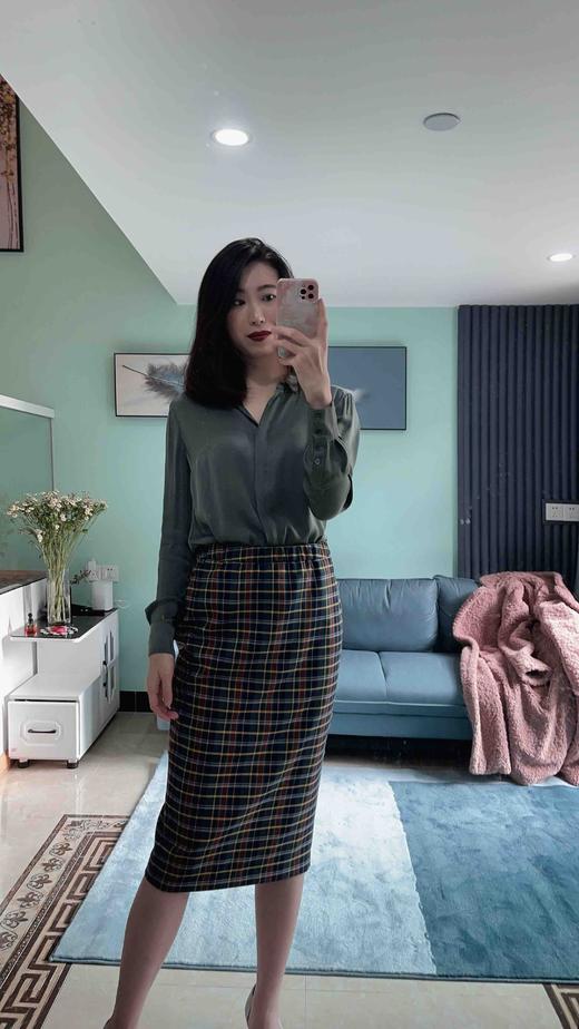 颈袖添香-套裙-J20304610 “伦敦贵族”格纹套裙 复古
电影感 女主角范儿 商品图9