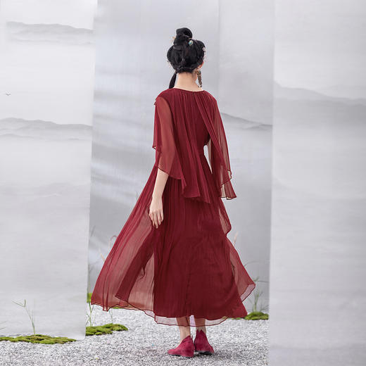 【林栖设计小店】（现货）生活在左手工钩花V领真丝连衣裙子桑蚕丝长裙1911085 商品图2