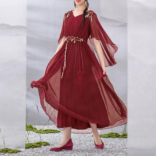 【林栖设计小店】（现货）生活在左手工钩花V领真丝连衣裙子桑蚕丝长裙1911085 商品图0