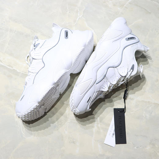 PEACEBIRD太平鸟新款时尚运动休闲鞋B2ZDB1119 商品图0