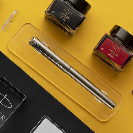 派克威雅钢杆白夹宝珠笔 商品图3