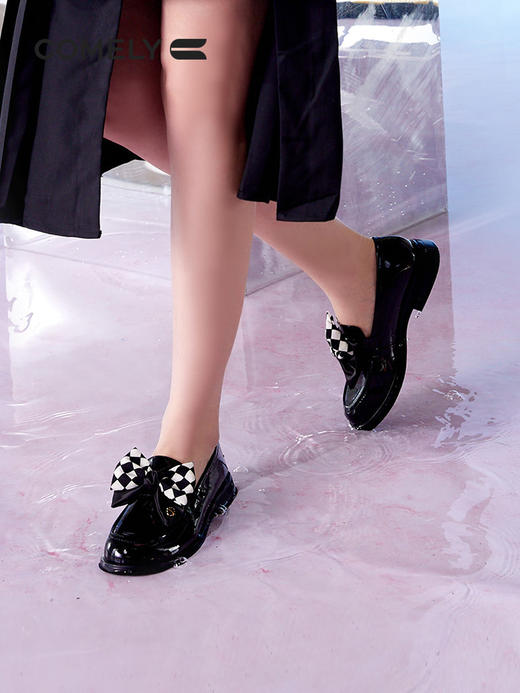 康莉2022年春季新款复古圆头棋盘格蝴蝶结韩系jk小皮鞋KYM21125 商品图2