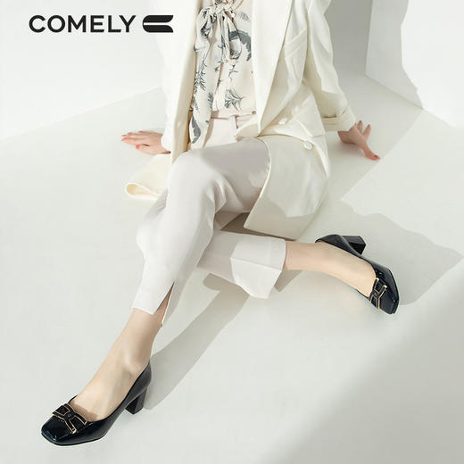 康莉2022年春季新款中跟舒适羊皮浅口工作鞋KYQ21005 商品图0