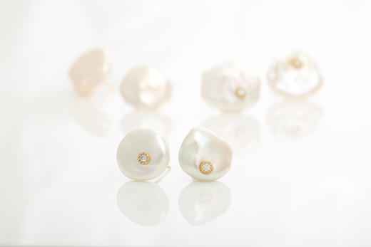 SHINKAI  淡水巴洛克异形珍珠镶钻耳钉 商品图0