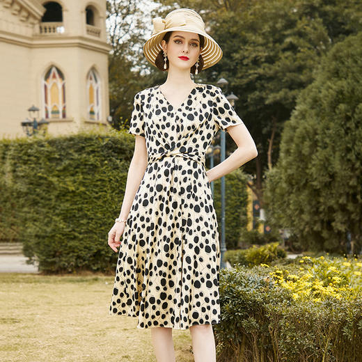 丁摩 纯棉连衣裙夏季V领显瘦洋气收腰中长款裙子短袖宽松Q122021 商品图5