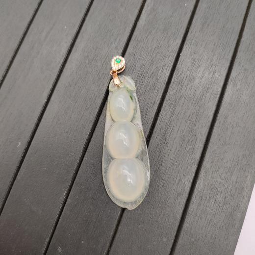 S925银镶翡翠福豆吊坠 商品图1