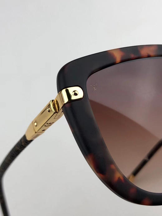 哈气 太阳镜。黑色 代码色 商品图1