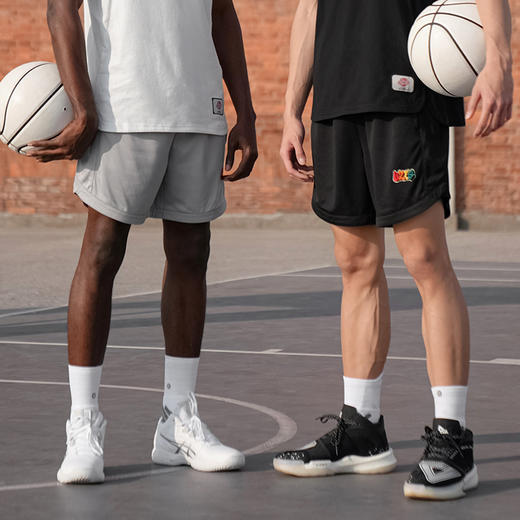 无界 UZIS美式不过膝篮球短裤男运动训练健身跑步网眼球裤[涂鸦] 商品图1