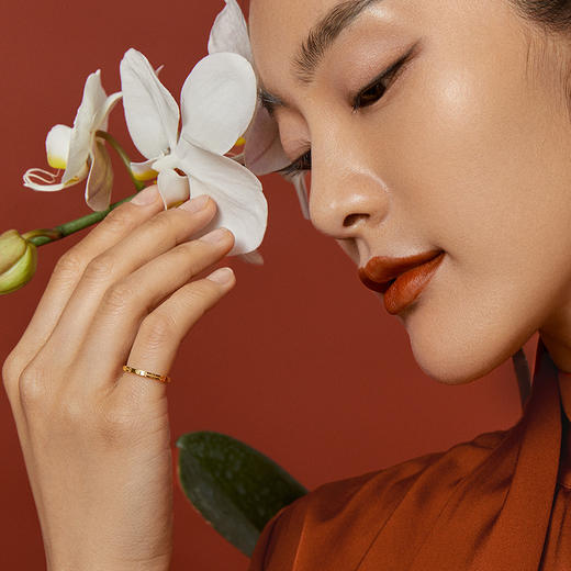 周六福黄金戒指男女5G足金念思爱爱心足金计价无极金尾戒官方正品 商品图4