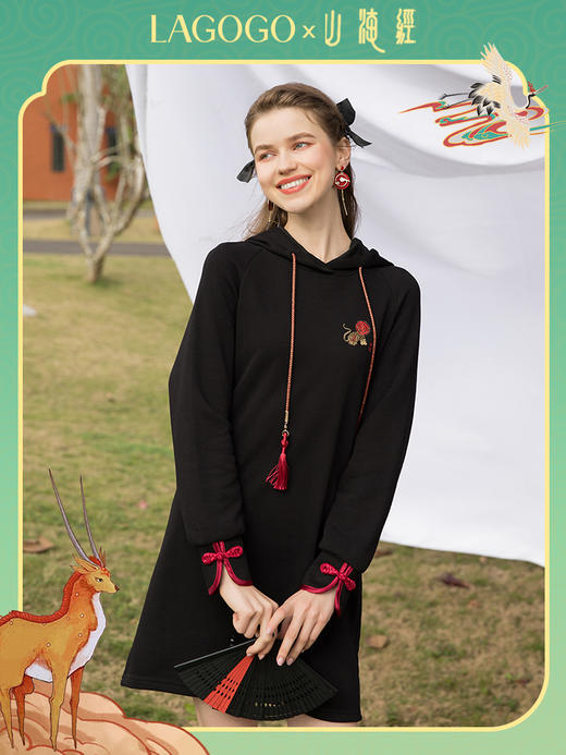 Lagogo2022新款连帽黑色插肩袖连衣裙女春季学院风LALL731C61 商品图0