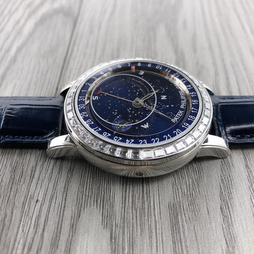 PP百达翡丽‮空星版级升‬6102天月款‮内日‬瓦苍‮列系穹‬你可想象‮空星把‬佩戴在腕上吗？ 商品图2