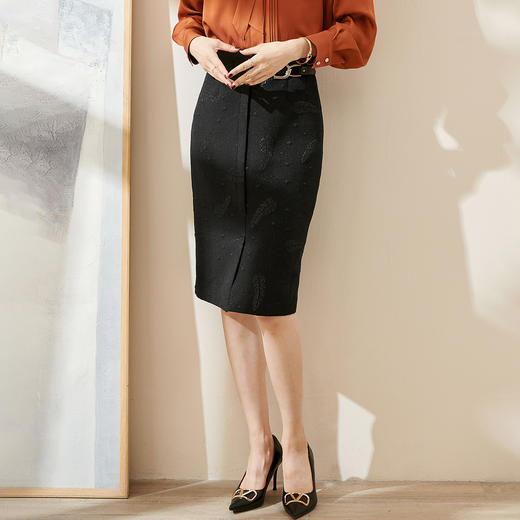 剩S 米思阳2024秋季新款时尚设计感修身显瘦包臀裙提花黑色半身裙0003 商品图1