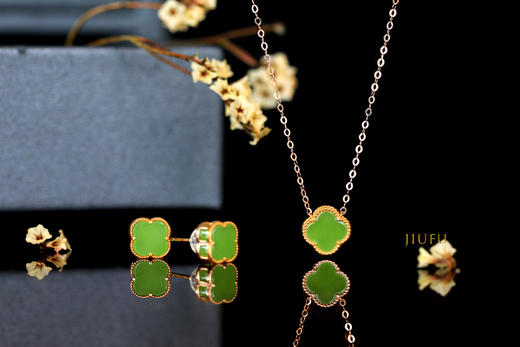 18K玫瑰金和田玉（碧玉）项链--幸运四叶草 /四叶草8*8mm/链长40+2cm/苹果绿 商品图1