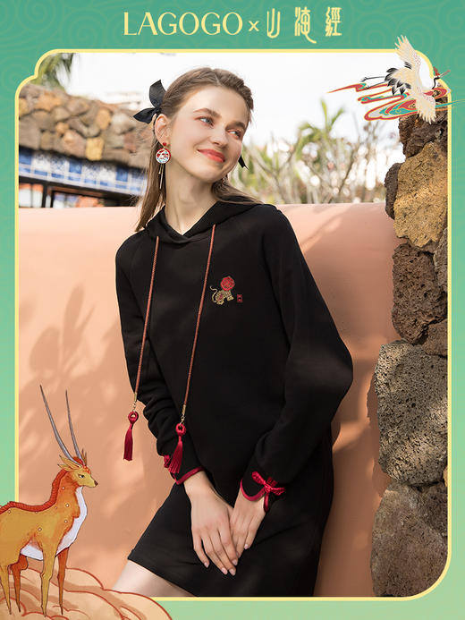 Lagogo2022新款连帽黑色插肩袖连衣裙女春季学院风LALL731C61 商品图3