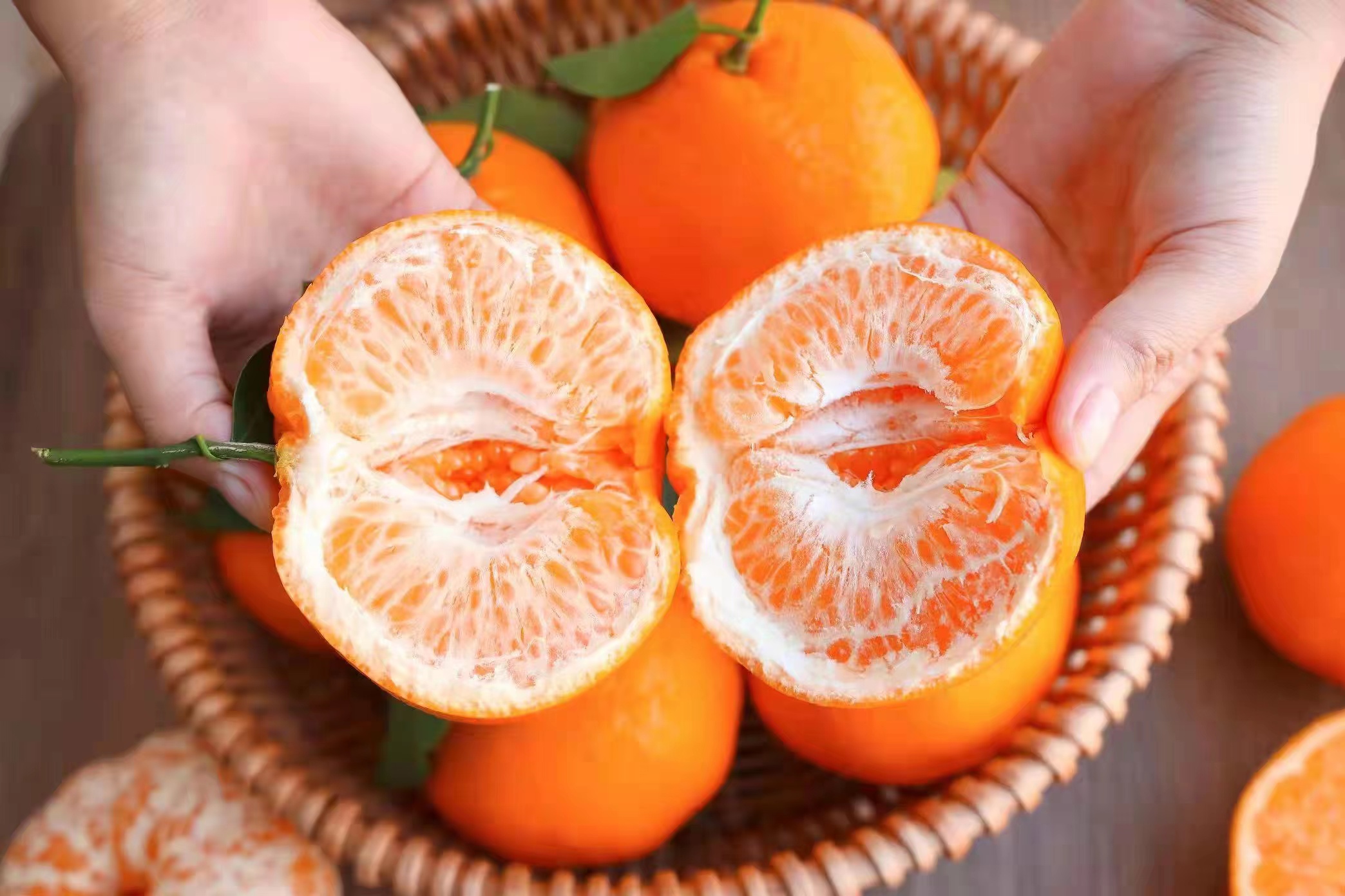 【眉山特产 春见耙耙柑】 皮薄肉厚 酸甜可口 无渣无籽 当季现摘5斤装