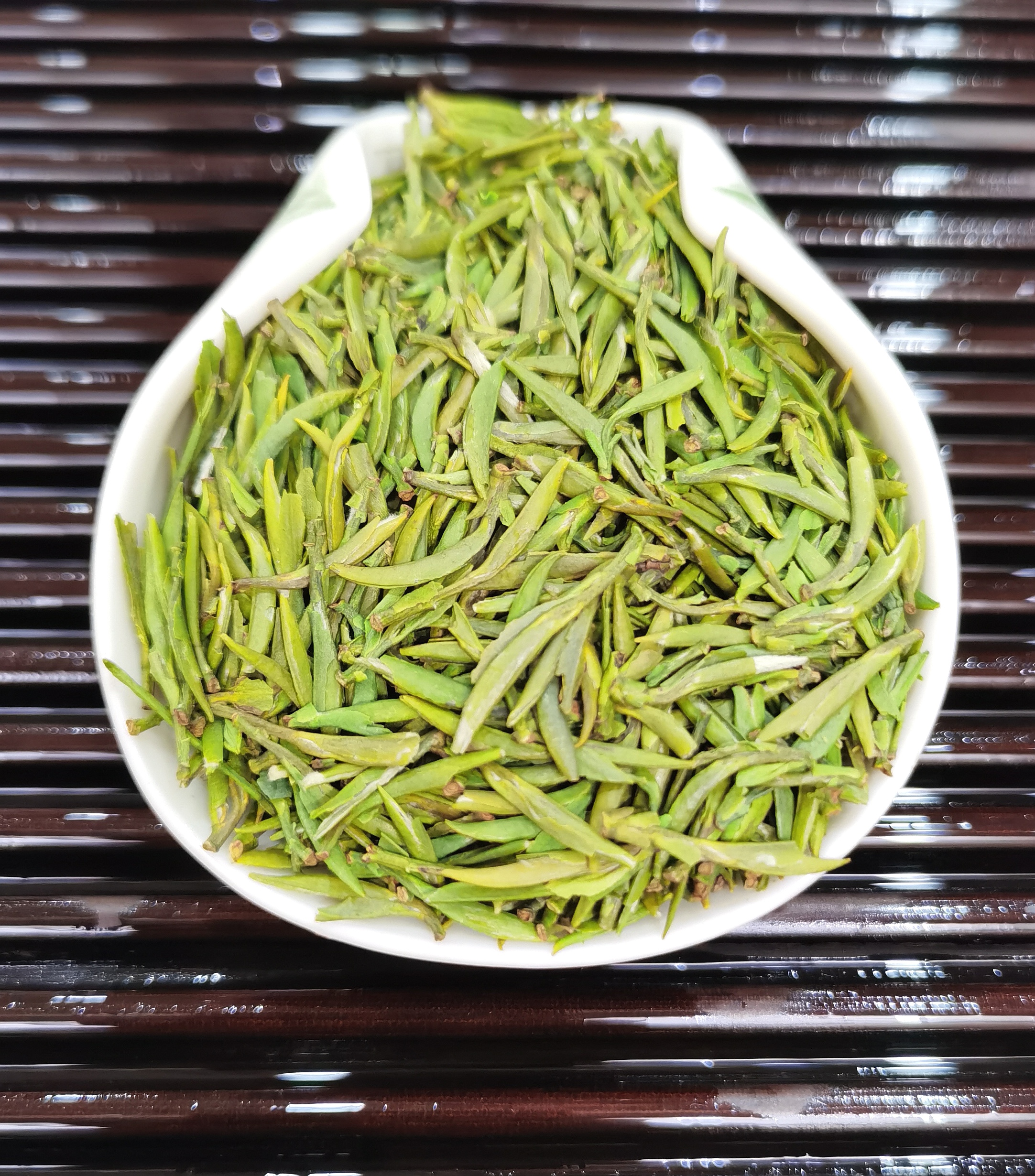 四川峨眉山雀舌口碑茶100g栗香味香气浓入口嫩滑柔顺滋味鲜爽味醇回甘