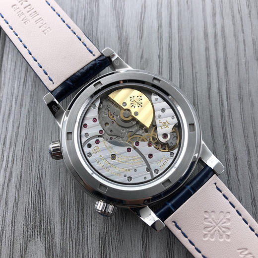 PP百达翡丽‮空星版级升‬6102天月款‮内日‬瓦苍‮列系穹‬你可想象‮空星把‬佩戴在腕上吗？ 商品图4