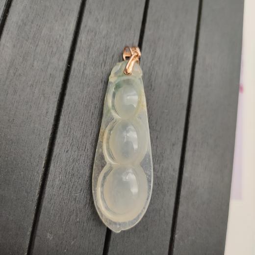 S925银镶翡翠福豆吊坠 商品图2
